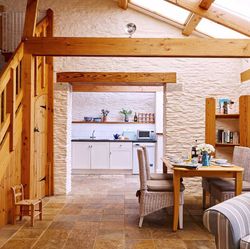 Linhay+dining+to+kitchen