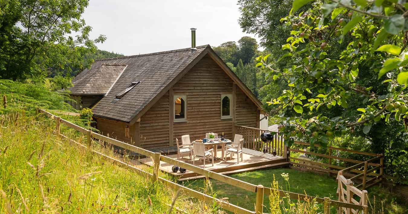 Orchard Lodge - exterior