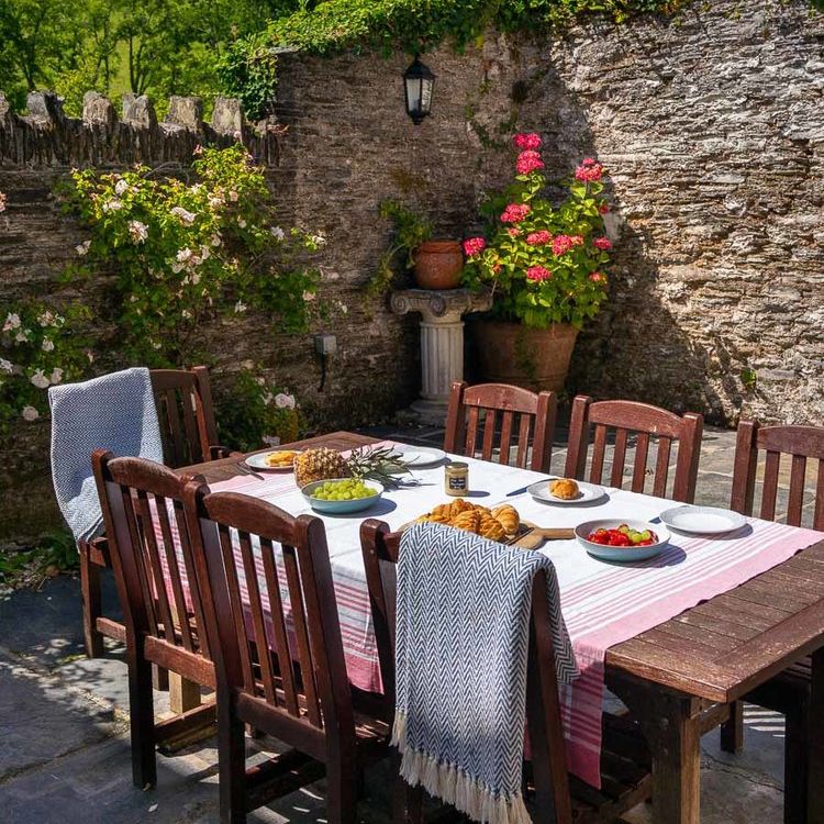 Flear House - outside