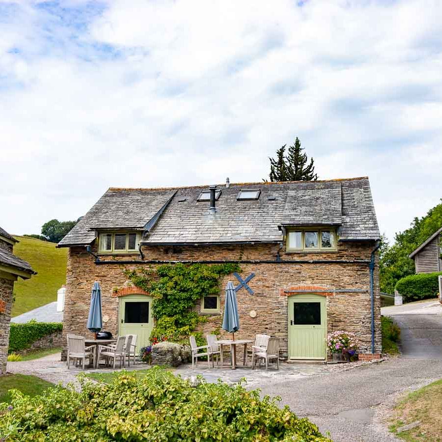 exterior photo of the sucks quarry cottage