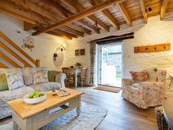 1843 Living area