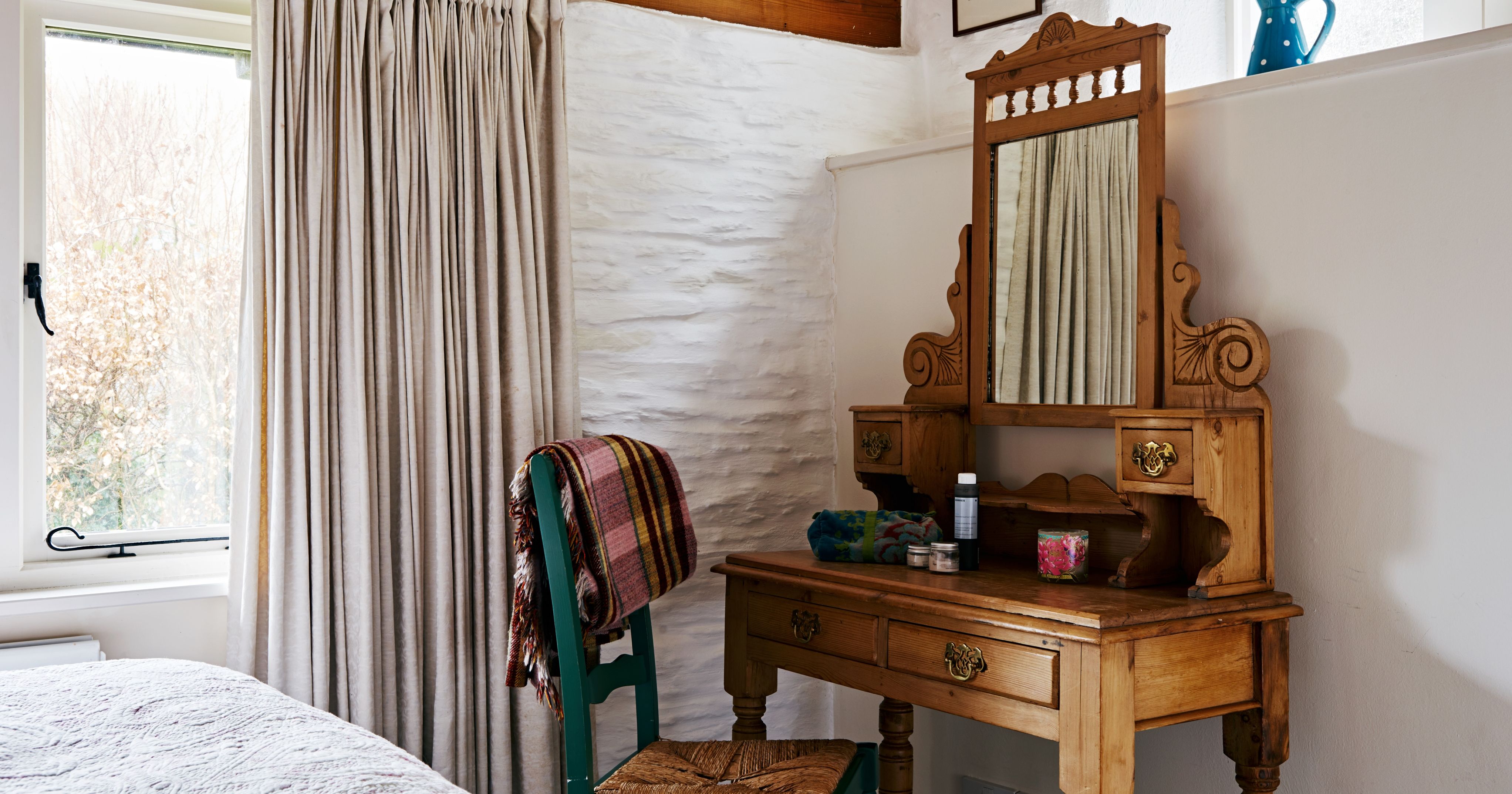 Linhay dressing table in master bedroom