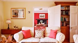 Snug with Comfortable Settee