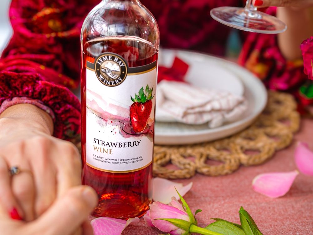 Lyme Bay Winery Strawberry Wine, lifestyle b - Nick Hook Photography.j-2