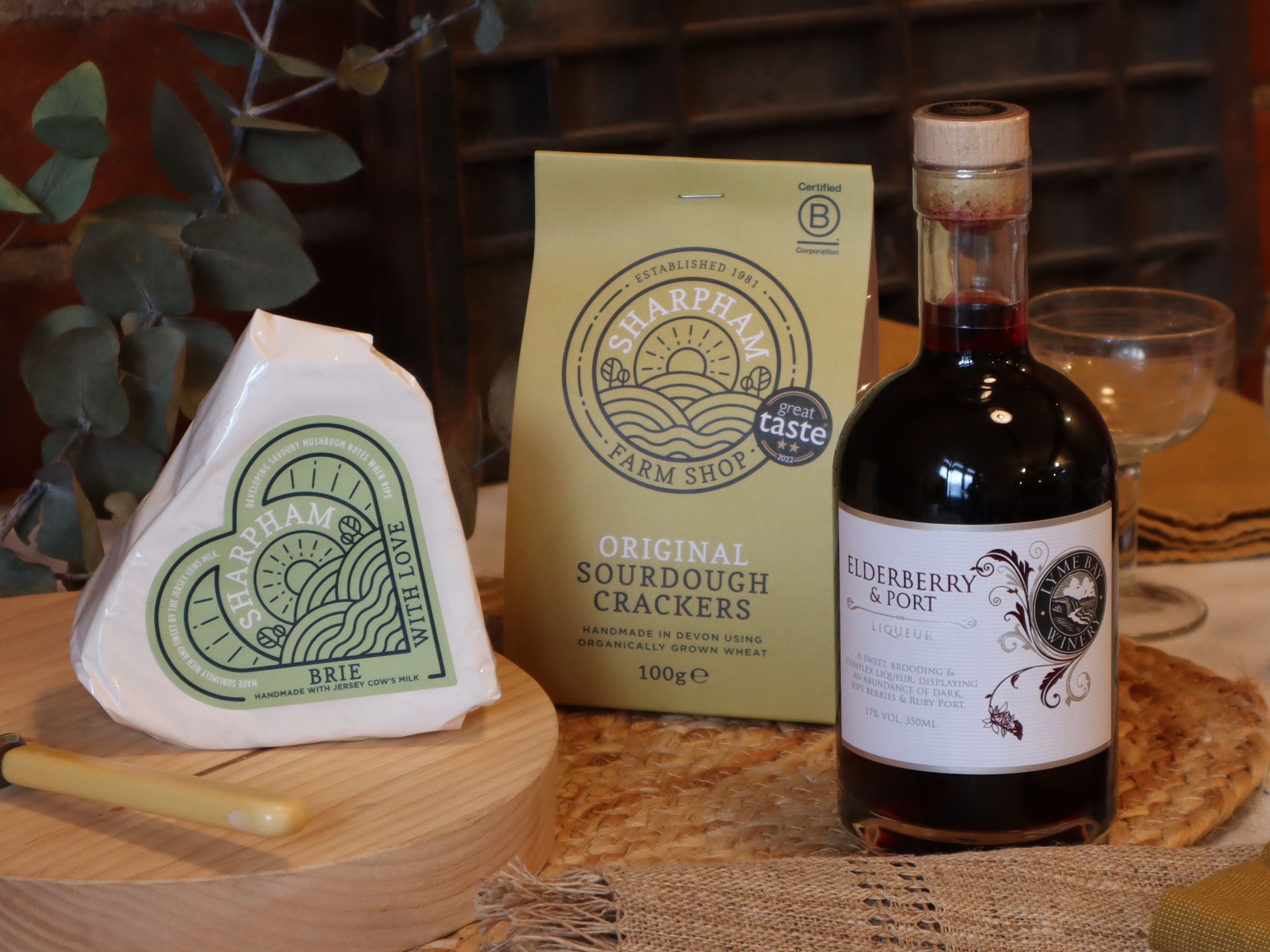 Sharpham Brie My Valentine with port