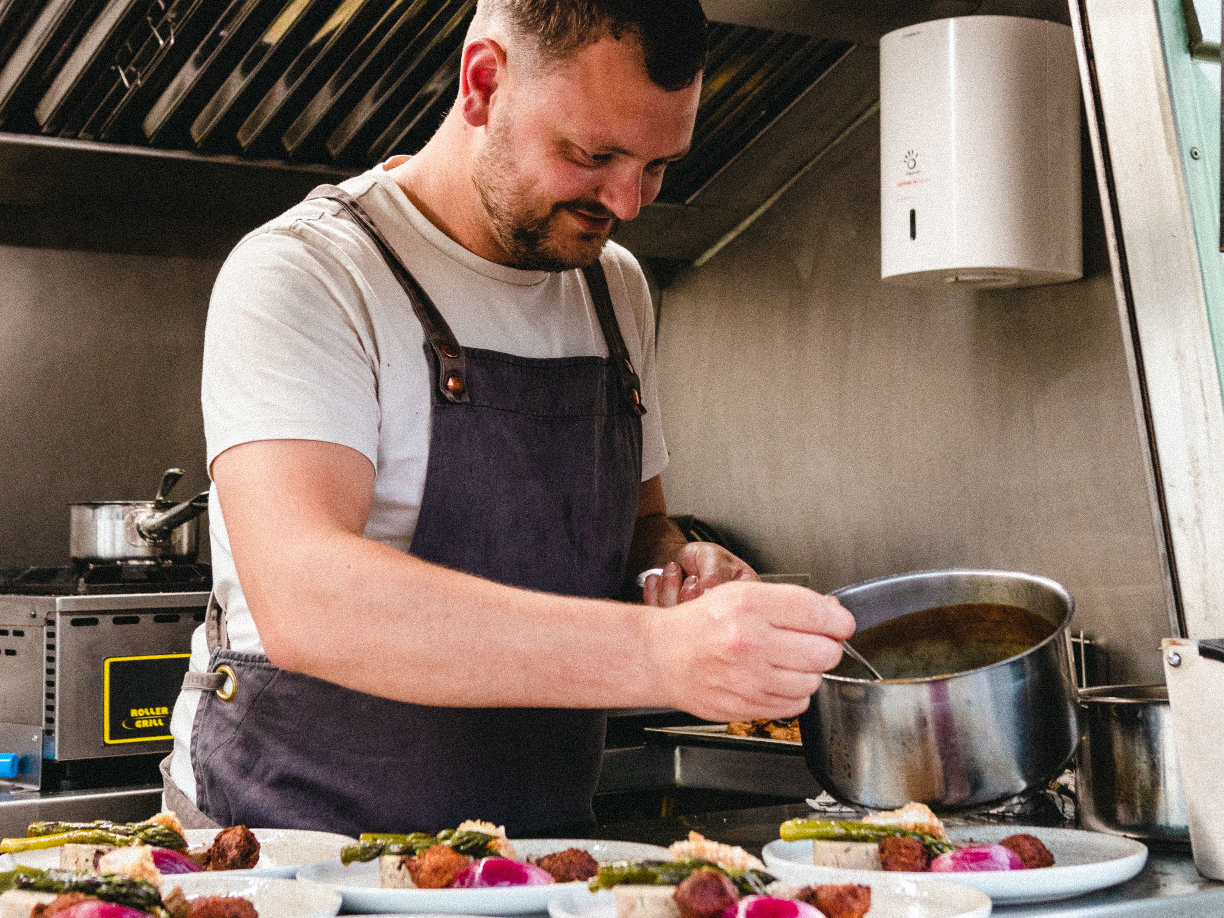 Max and Mike's Street Food (Max)