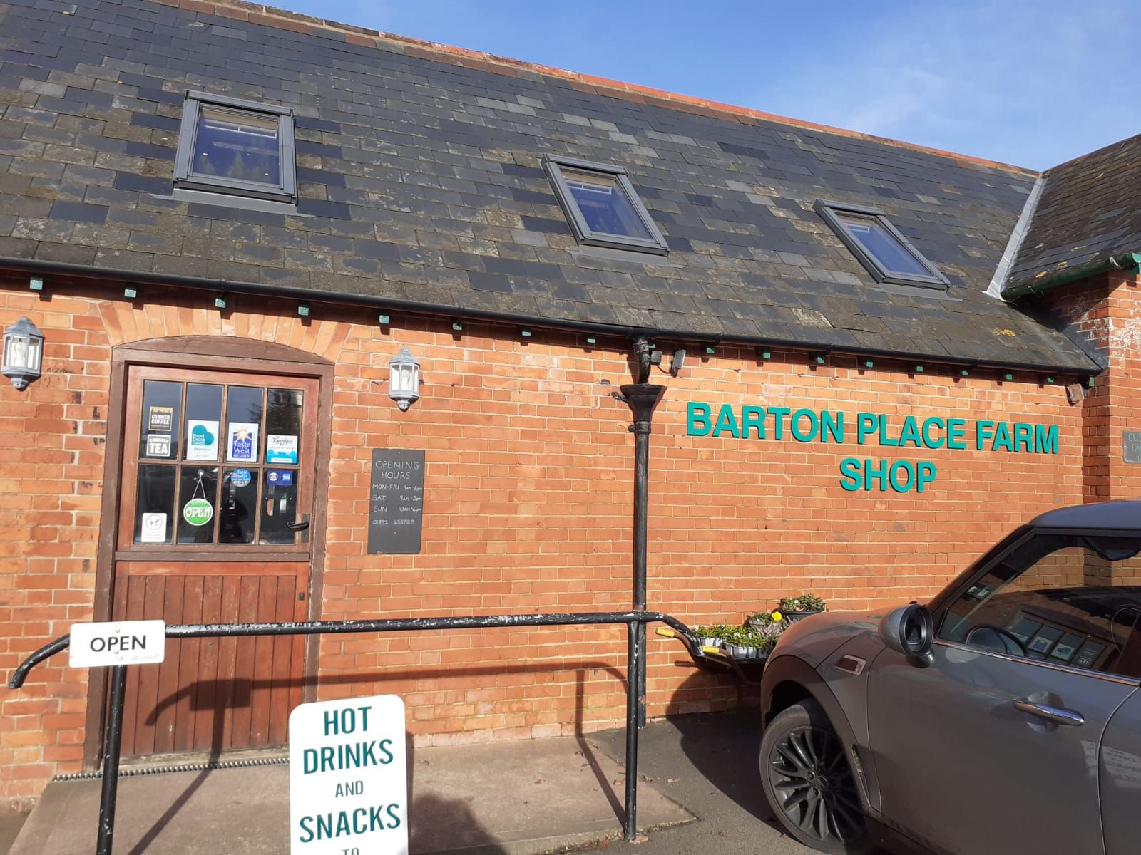Barton Place Farm Shop exterior