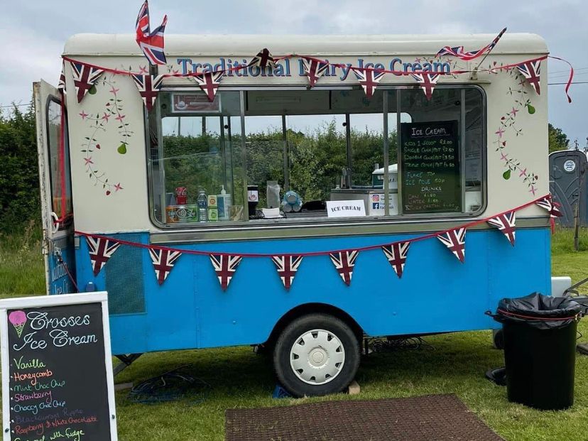 Crosses Ice Cream trailer decorated with bunting