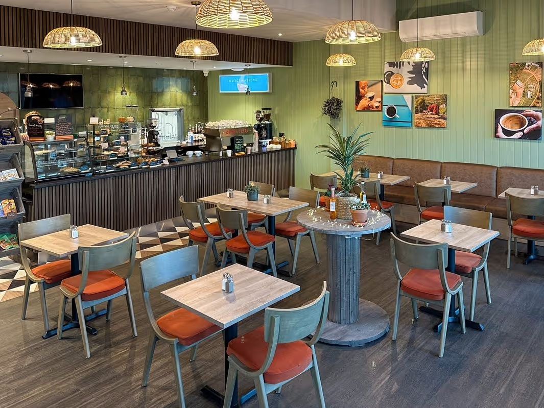 Perfect Waves Cafe