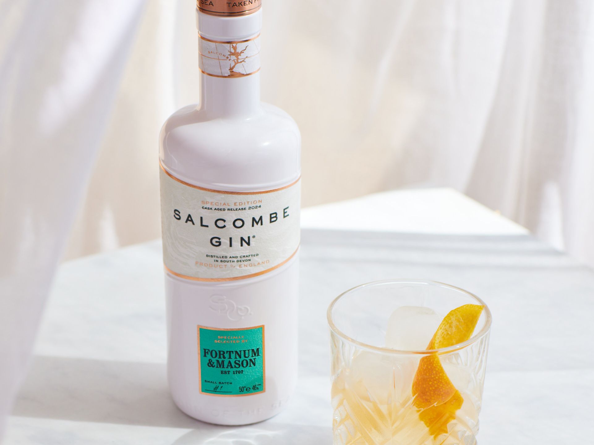Salcombe Gin x Fortnum & Mason Cask Aged Gin 2024 Release serve