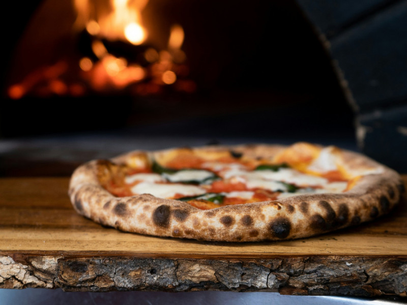 Woodfired pizza oven