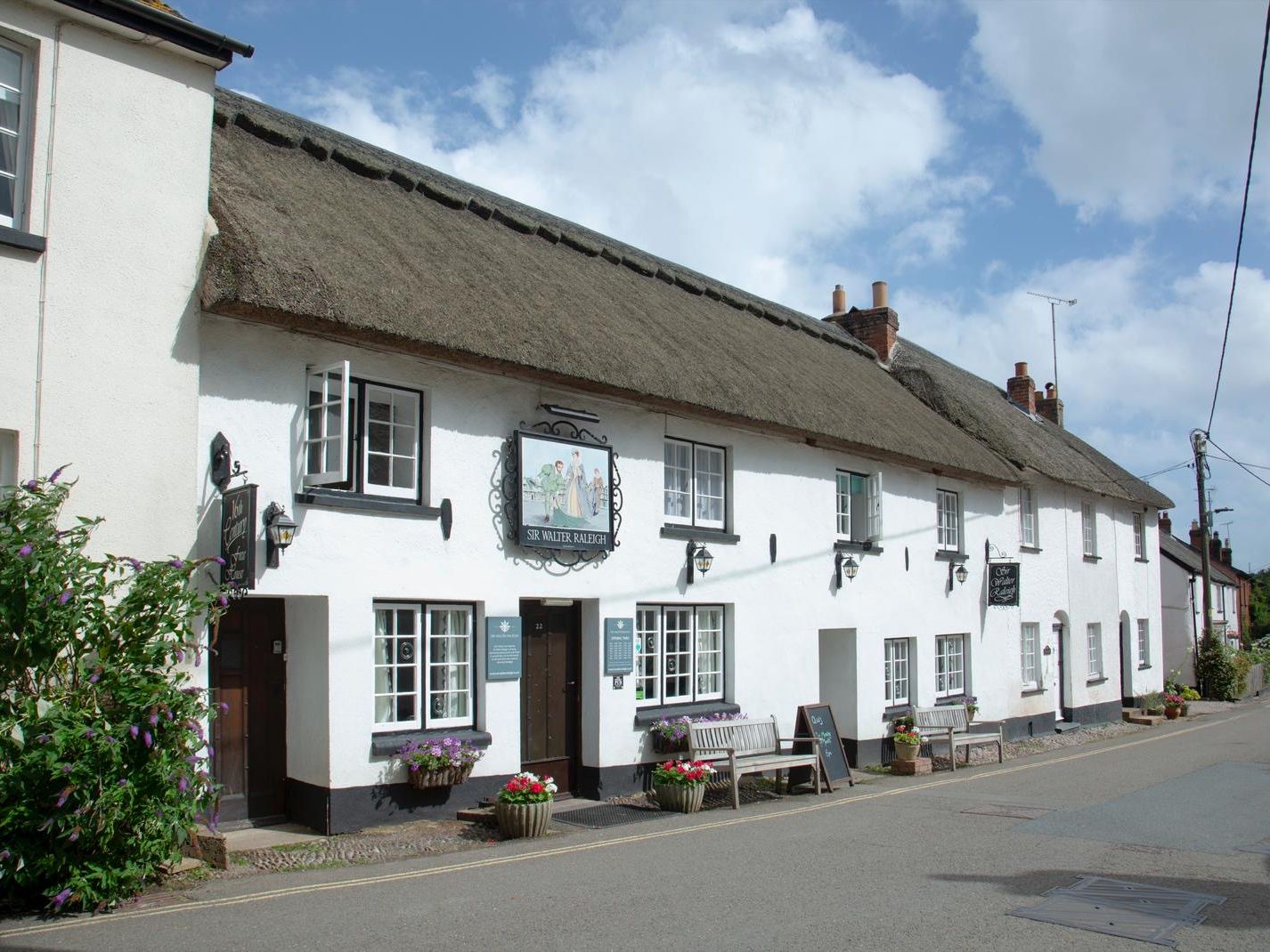 Sir Walter Raleigh pub in East Budleigh
