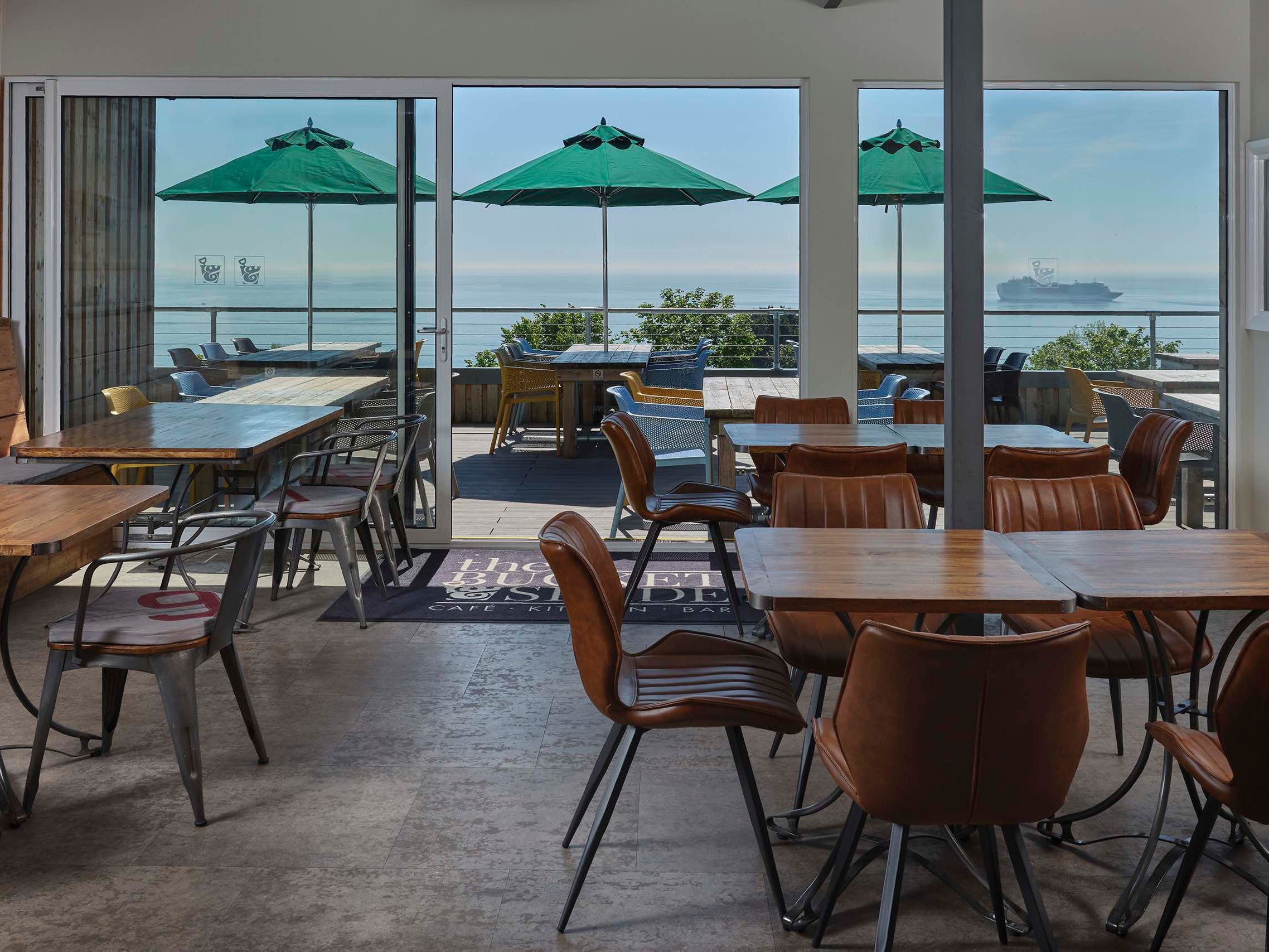 Buucket and spade cafe view