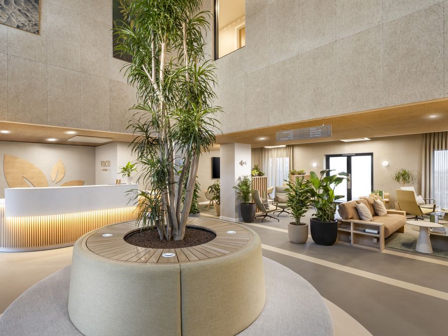 voco Zeal Exeter Science Park Lobby-2