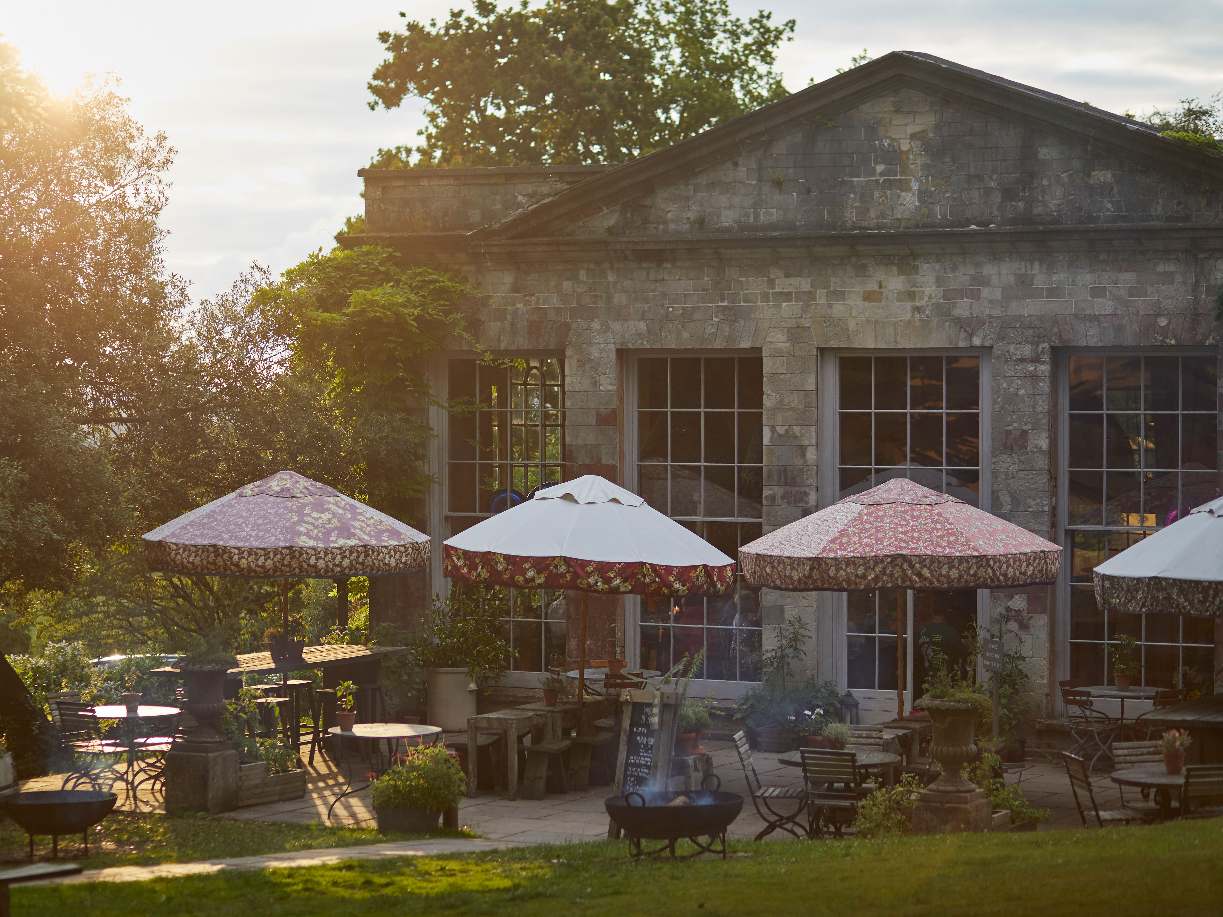 THE PIG Folly Images (1)