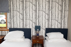 Twin room in Glen shee