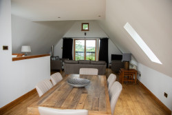 Dining table in Glen Lee