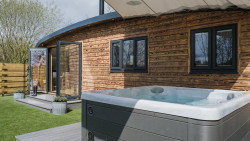 hot-tub
