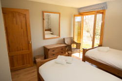 Twin room in Glen Logie