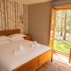 Double room in Glen Logie