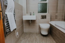 Bathroom in Glen Isla