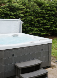 Hot tub
