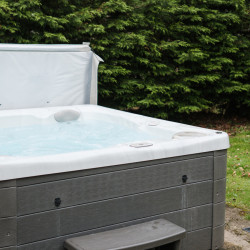 Hot tub