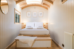 Bedroom in shepherds hut