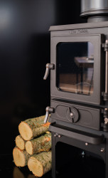 Log burner and logs