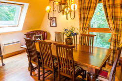 Bards Neuk dining table