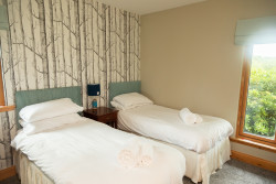 Twin room in Glen Prosen