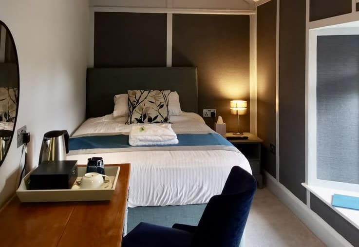 25D487D9-A81F-47F7-A3F4-F8A06F4F19C7_1_105_c