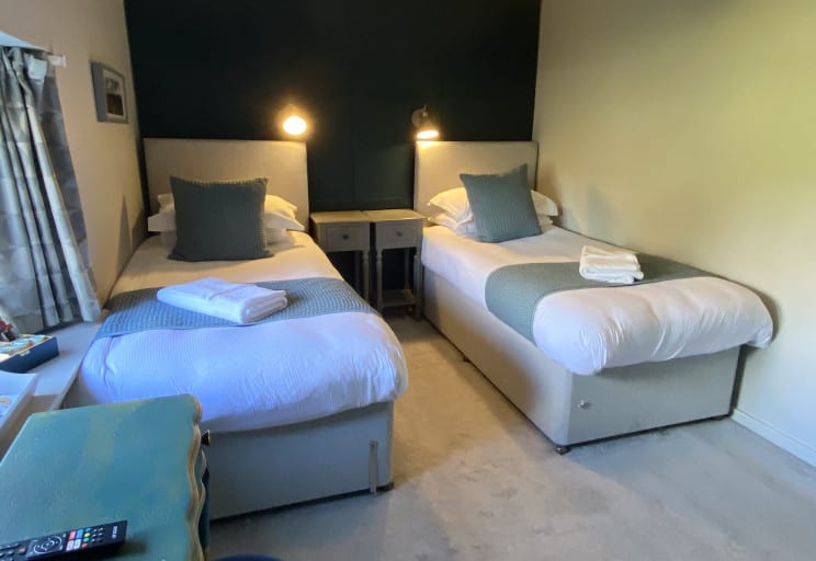 C277A742-714F-432F-8018-7A1049BC6D02_1_201_a