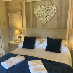 honeymoon suite