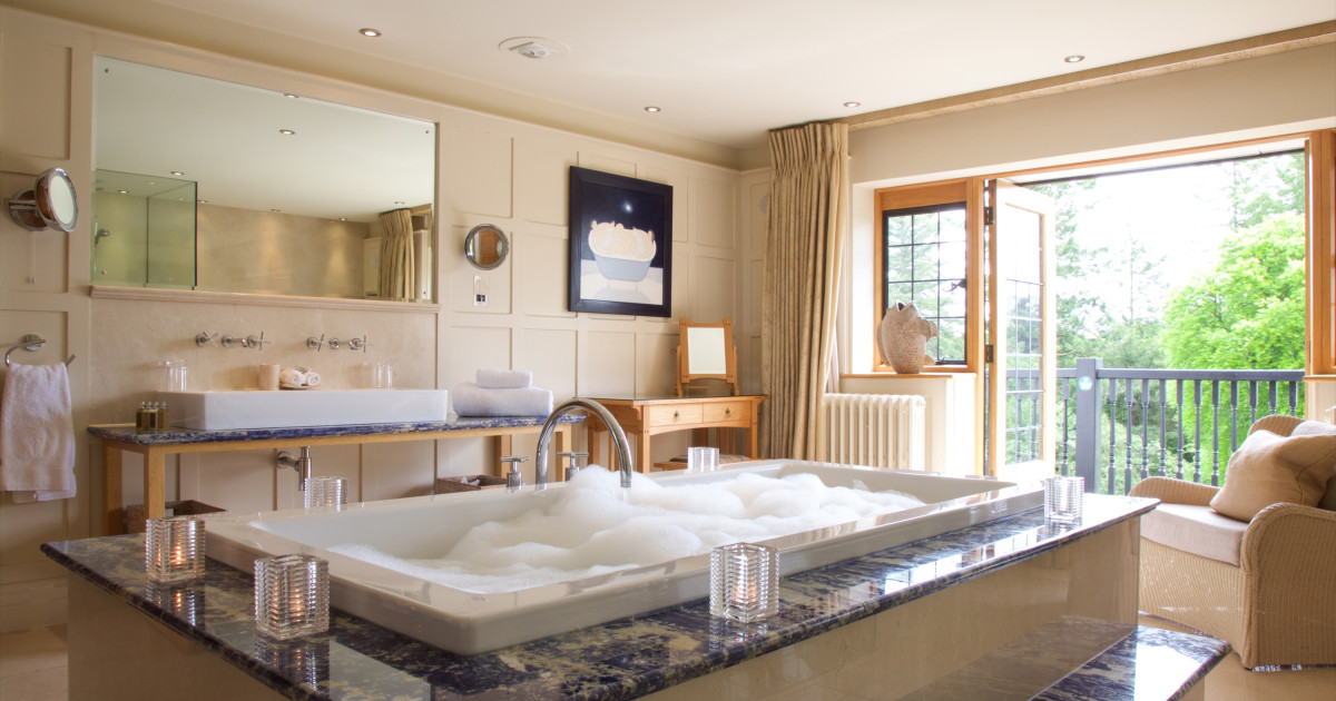 Gidleigh Park Spa suite bathroom