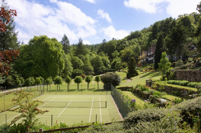 Gidleigh Park Hotel Tennis Courts