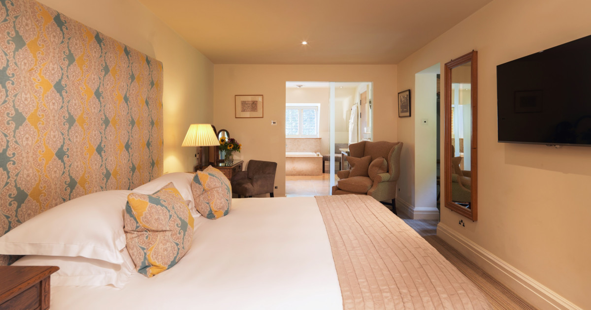 Gidleigh Park Deluxe Woodland View Hound Room