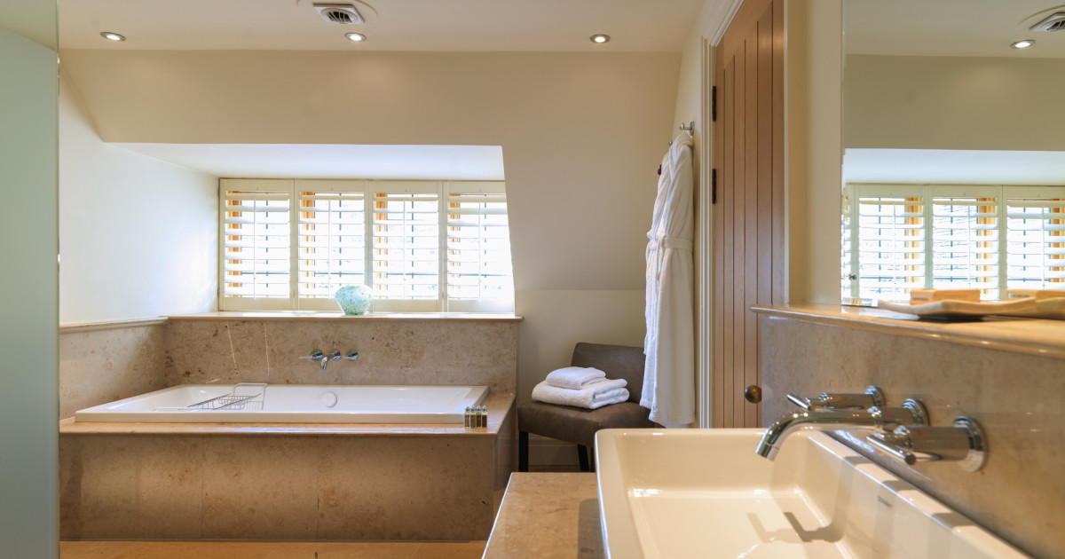 Gidleigh Park Deluxe Woodland View Hound Bathroom