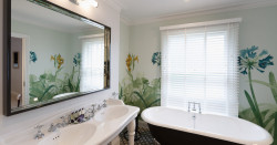 Agapanthus bath and sink
