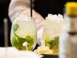 Atrium Bar dinks