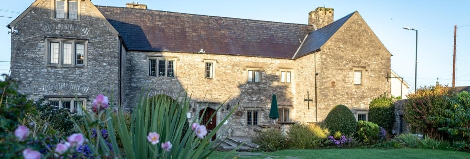 Hotel spring Flowers