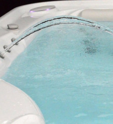 lodges with hot tubs