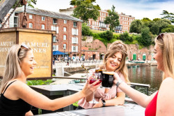 visit exeter quay