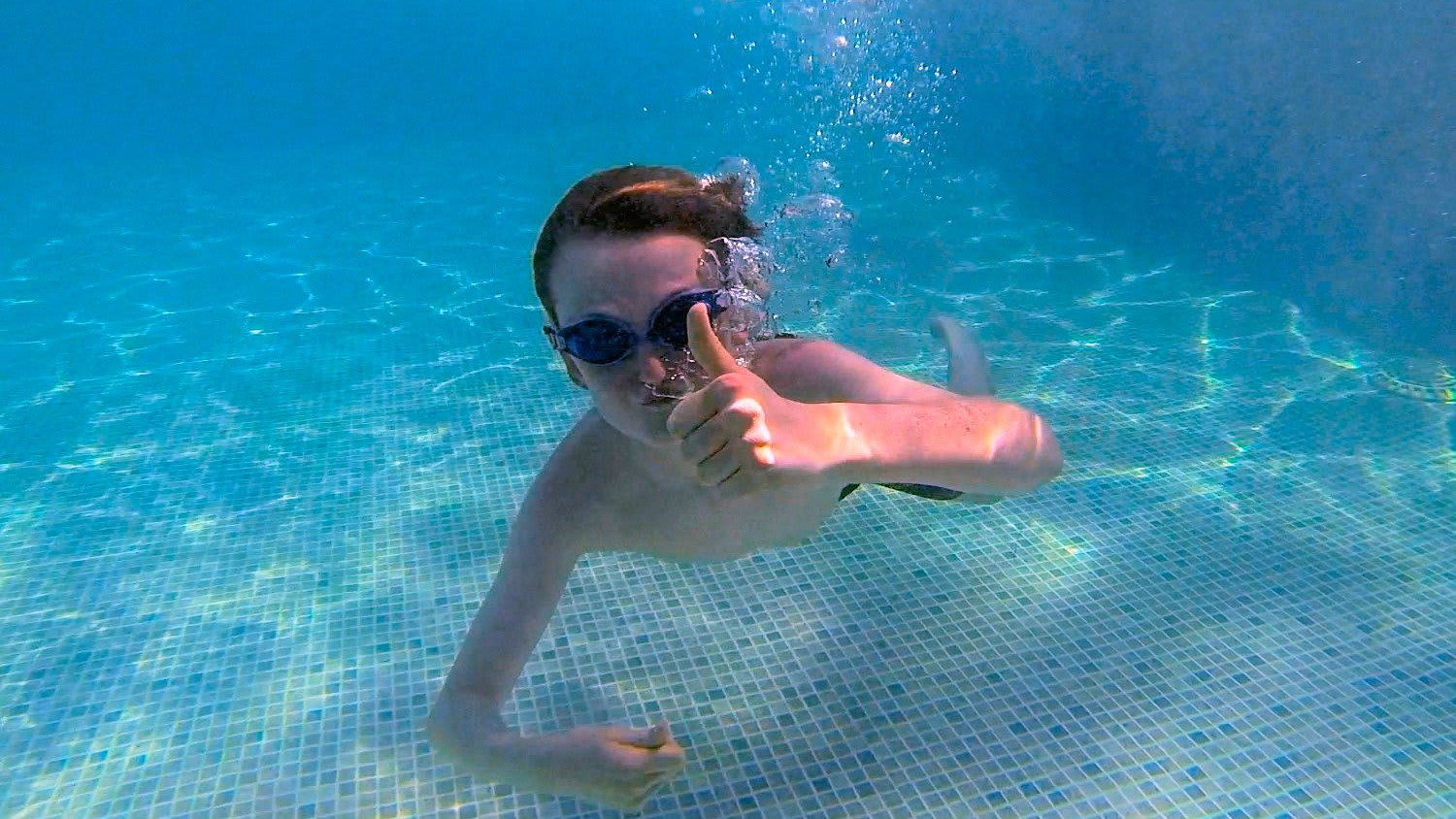 Outdoor swimming pool at Hazelwood Holiday Park