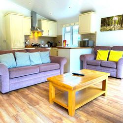 three bedroom Oakwood Lodge