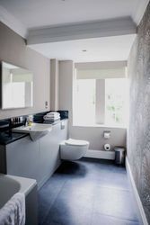 Standard bathroom, Hazlewood