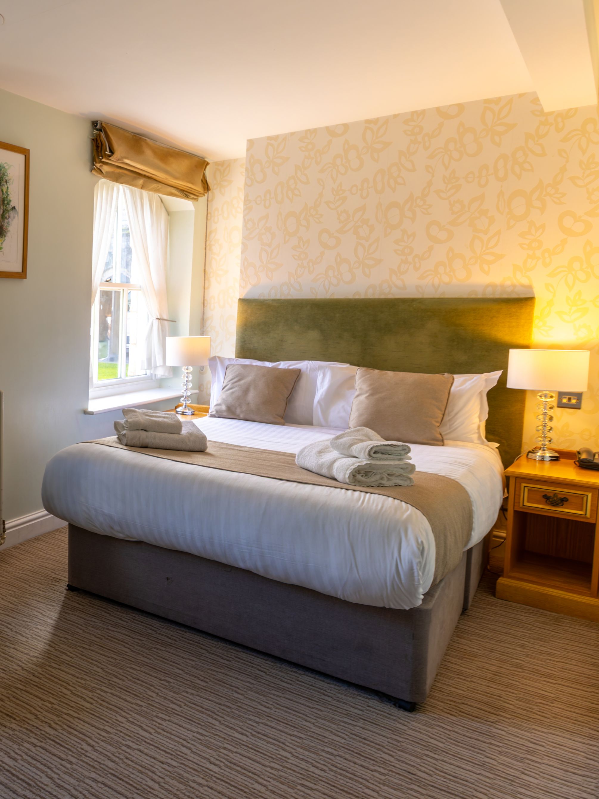 Dahlia room, Hazlewood Castle