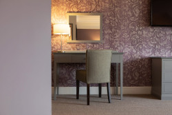 Pavilion Suite Desk