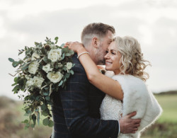 Winter Wedding Couple Captured by Roxy