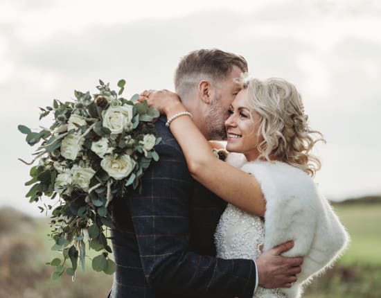 Winter Wedding Couple Captured by Roxy